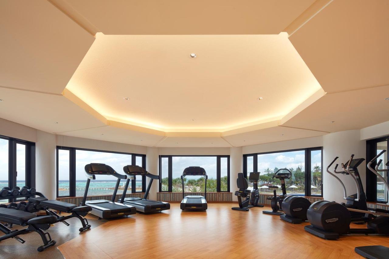 Sheraton Okinawa Sunmarina Resort Онна Екстериор снимка