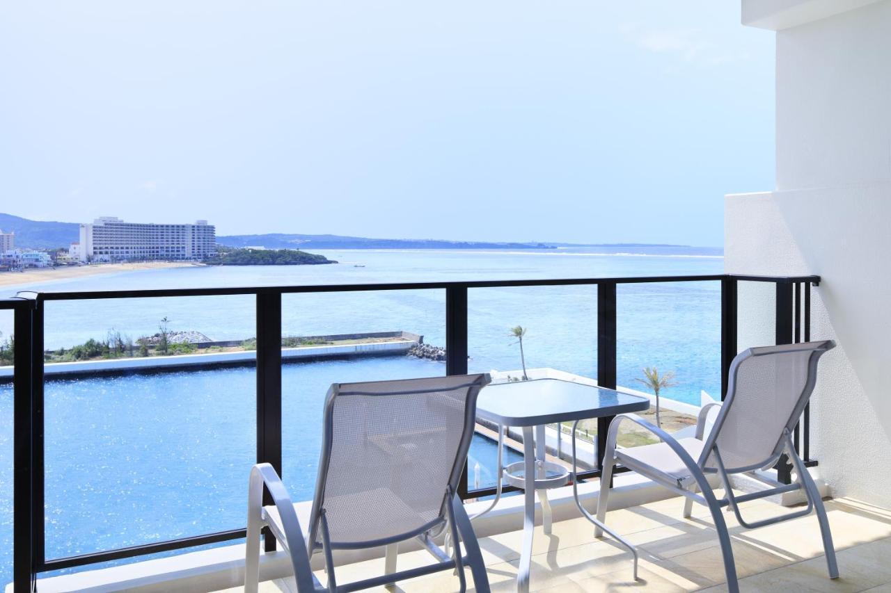Sheraton Okinawa Sunmarina Resort Онна Екстериор снимка